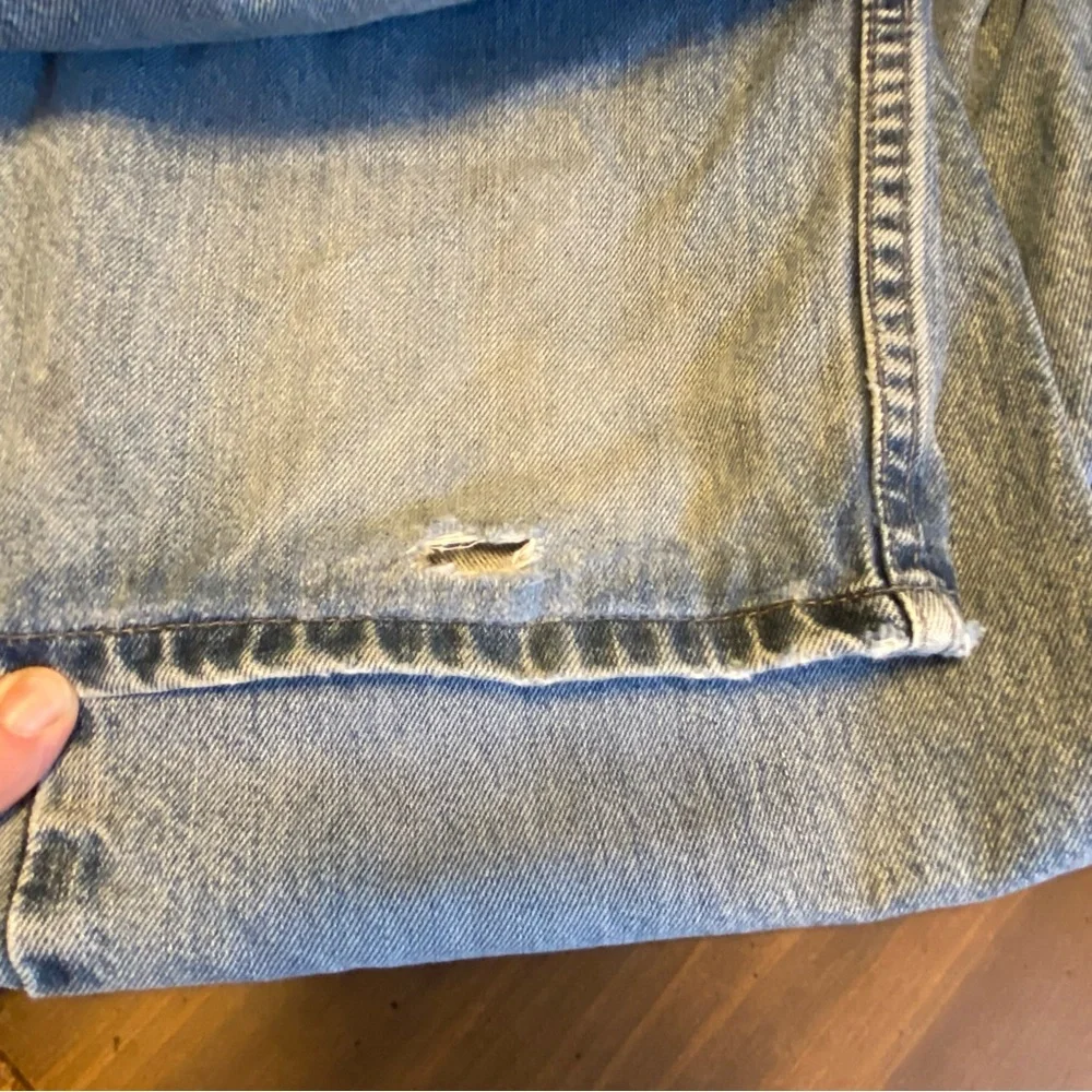 Levi’s Silver Tab‎ Men's Blue Jeans Distressed 33X32 Loose Fit Hole Back Pocket